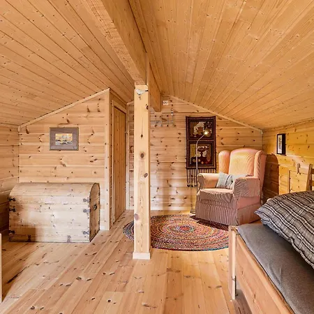 Gorgeous In With House A Panoramic View *